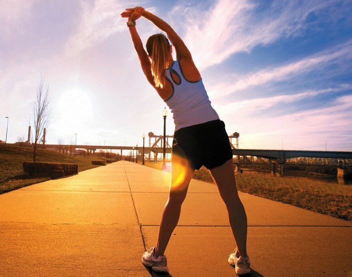 Các bài tập thể dục buổi sáng để giảm cân tại nhà. Dành cho người mới bắt đầu trên 40, 50. Video