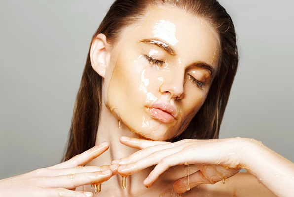 Crèmes voor de vette huid na 25-30-35-40-45 jaar voor vrouwen
